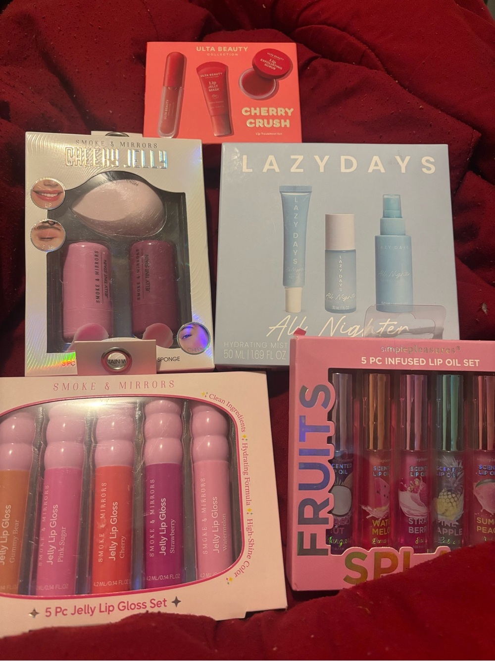 $60 dollar retail bundle of gift sets